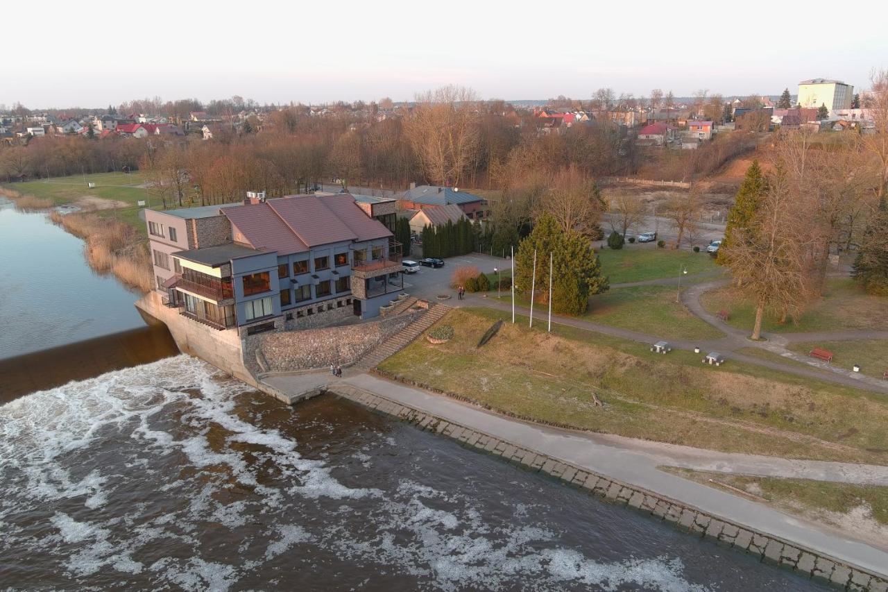 Hotel Viesbutis Banga à Tauragė Extérieur photo
