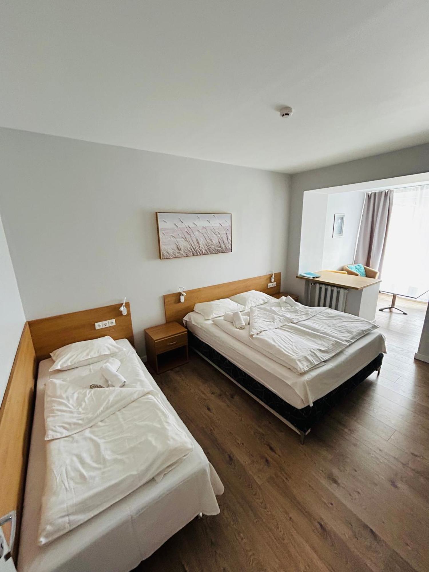 Hotel Viesbutis Banga à Tauragė Extérieur photo