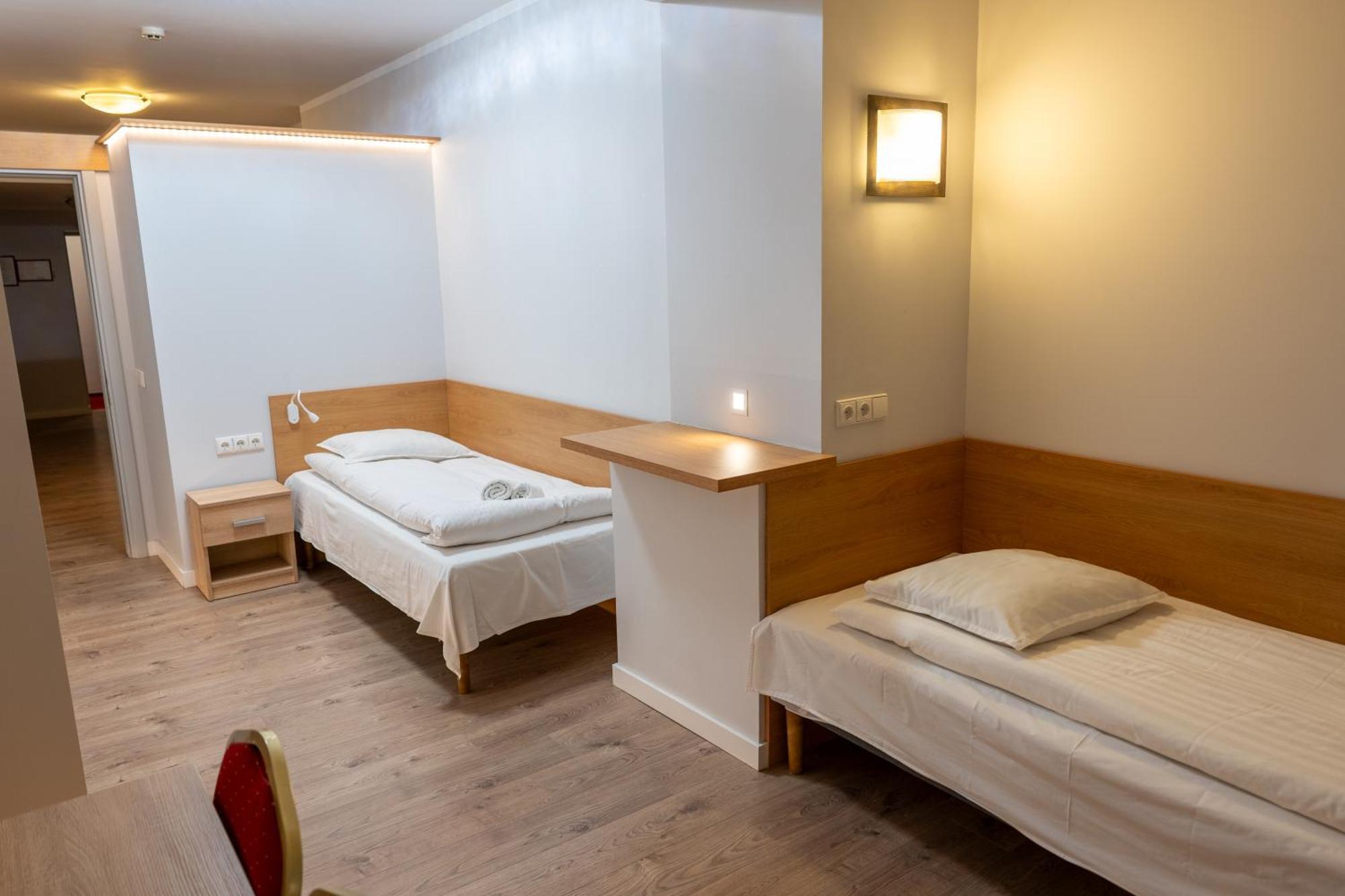 Hotel Viesbutis Banga à Tauragė Extérieur photo
